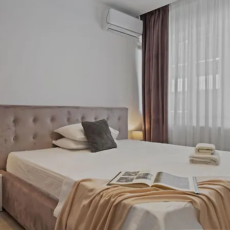 Apartment Elegant With Sea View In Moonlight Mamaia