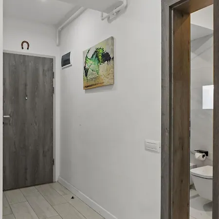 Apartment Elegant With Sea View In Moonlight Mamaia