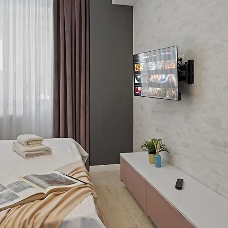 Elegant With Sea View In Moonlight Apartment Mamaia