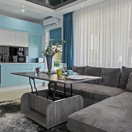 Apartment Elegant With Sea View In Moonlight Mamaia