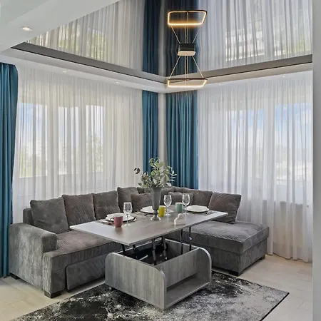 Elegant With Sea View In Moonlight