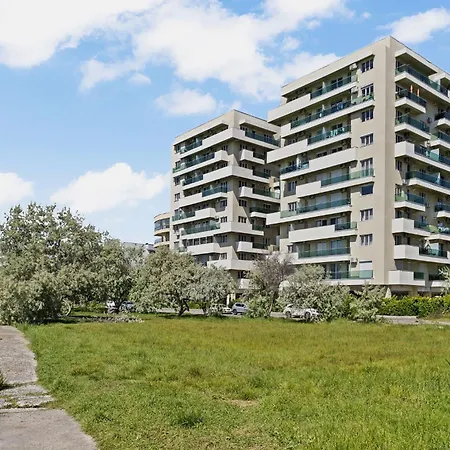 Apartment Elegant With Sea View In Moonlight Mamaia