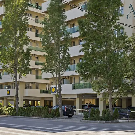 Elegant With Sea View In Moonlight Apartment Mamaia